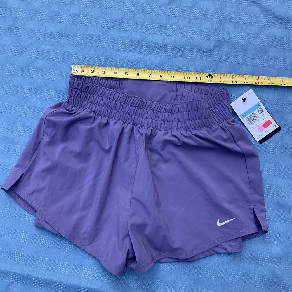 Nike Training Shorts Womens Size M Lavender Dri Fit Brief Lined Loose Fit NWT - Picture 11 of 14